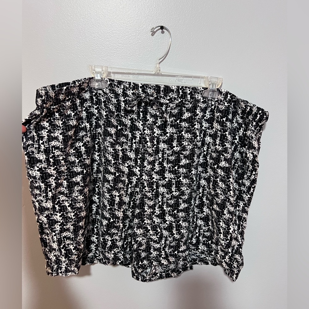 New Directions Shorts Size 2X - Picture 1 of 5